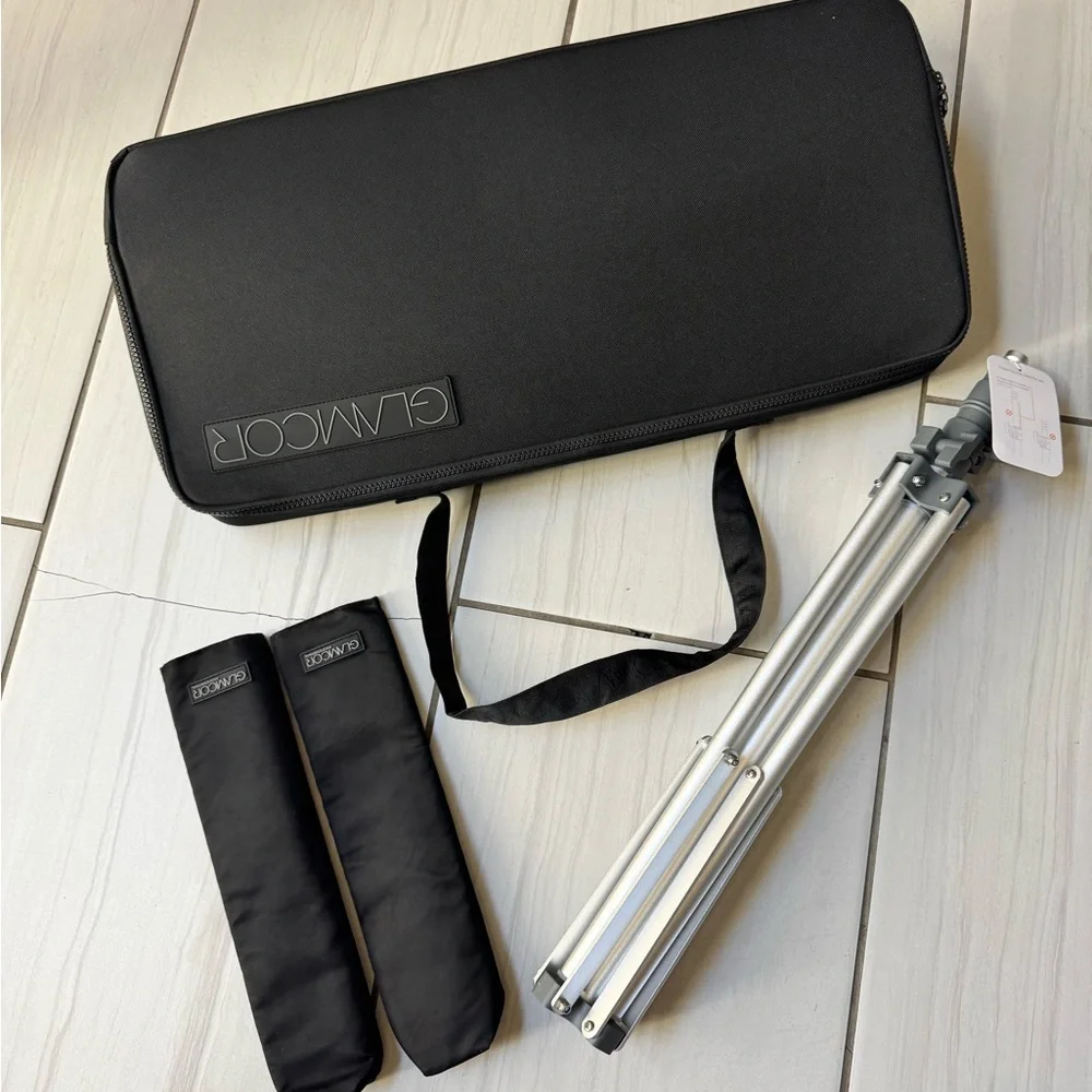 REVEAL LIGHT STAND AND BAG SET